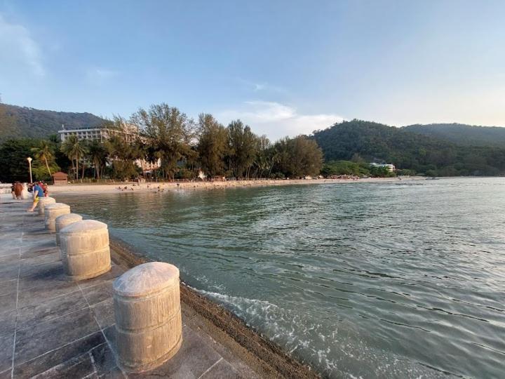My Cozy Nest - Near Beach 峇都丁宜 外观 照片